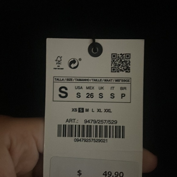 Zara Button-Up - Picture 2 of 6